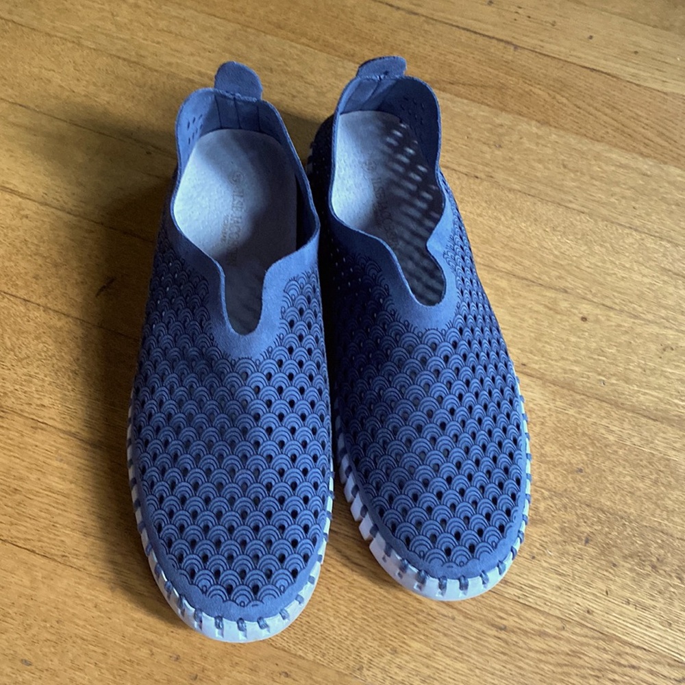 Blue Ilse Jacobsen shoes size 39. A bit too small for me. Worn once.